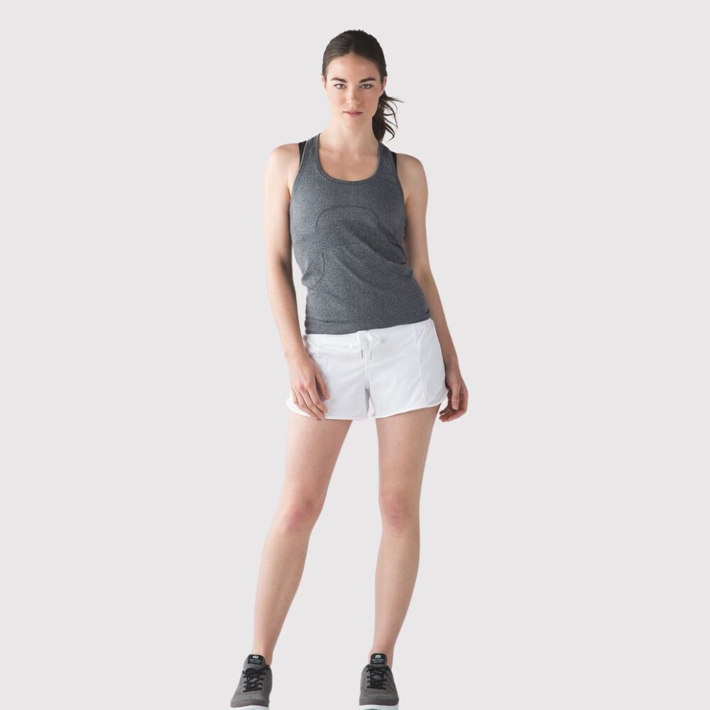 Lululemon Womens Shorts White Hotty Hot Athletic Lined Low Rise Stretch Size 6